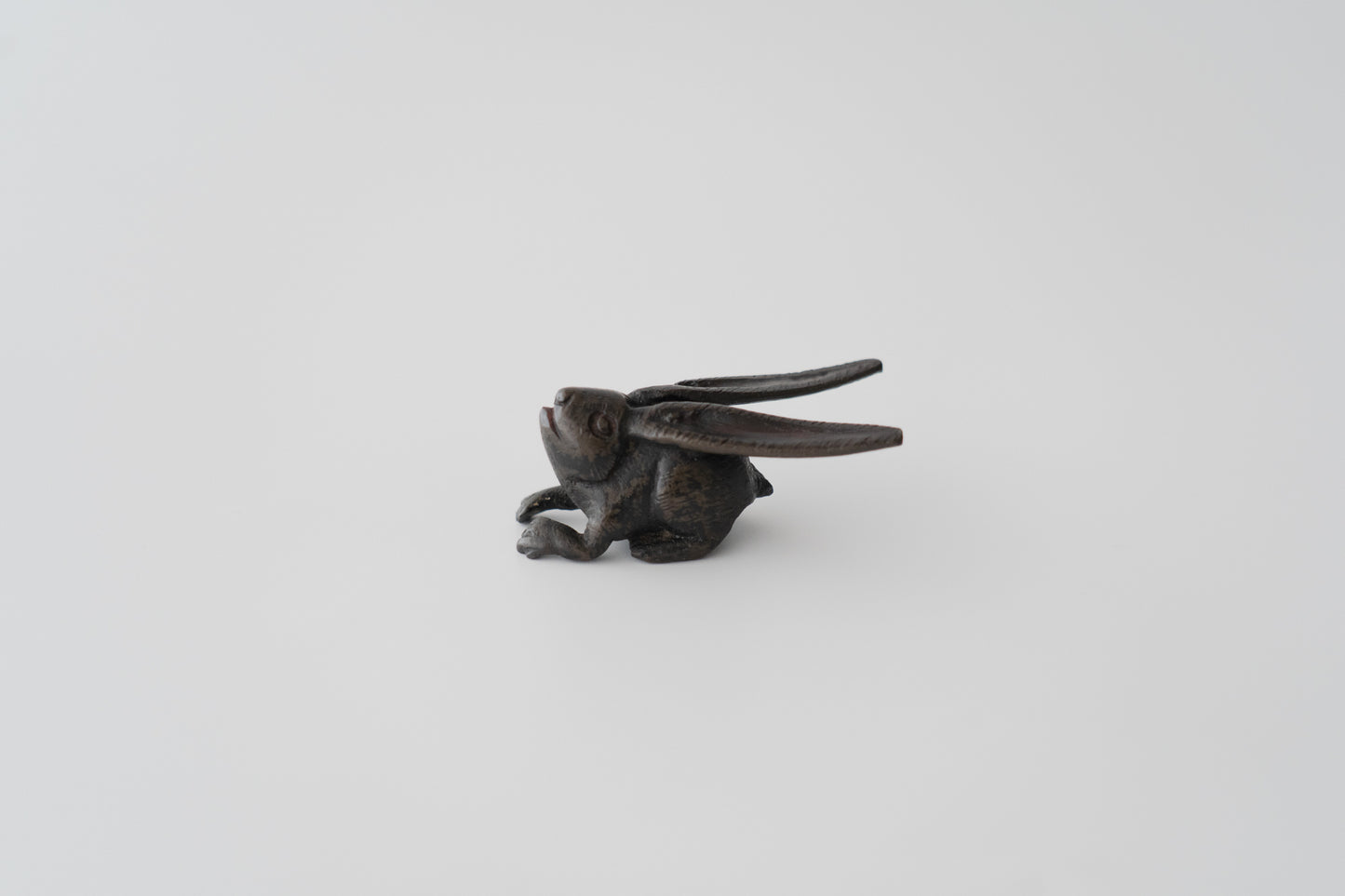 Long-eared rabbit writing rack