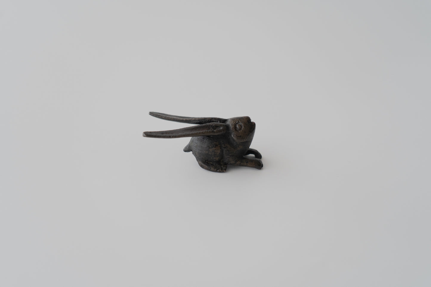 Long-eared rabbit writing rack