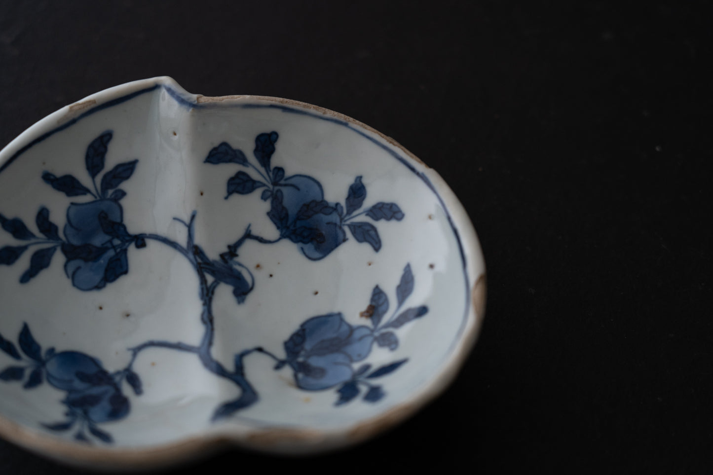 古染付桃形向付