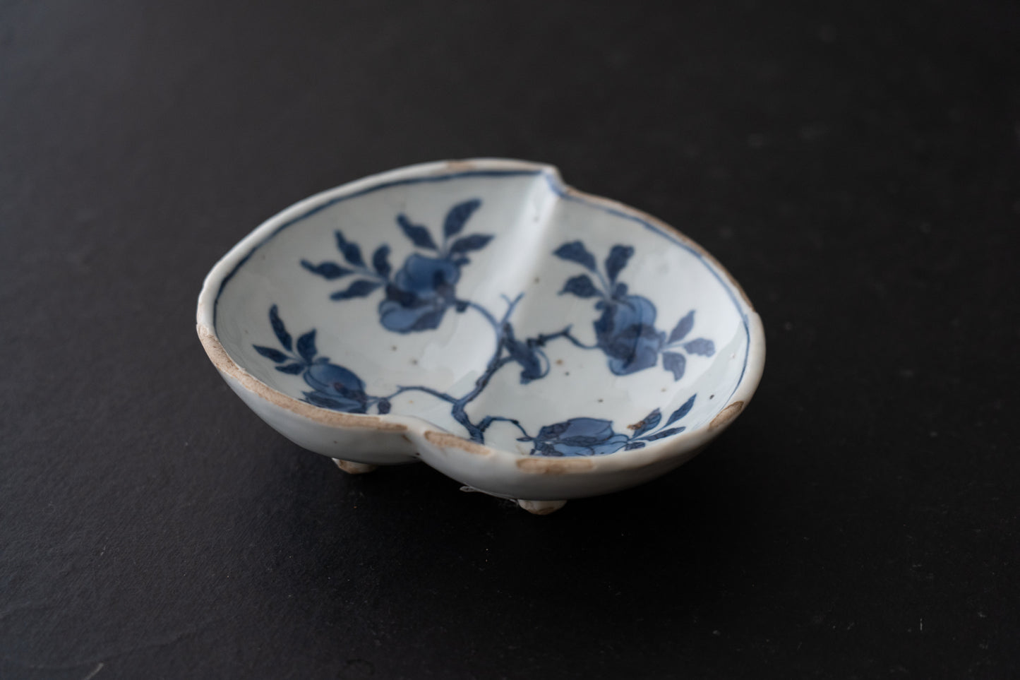 古染付桃形向付