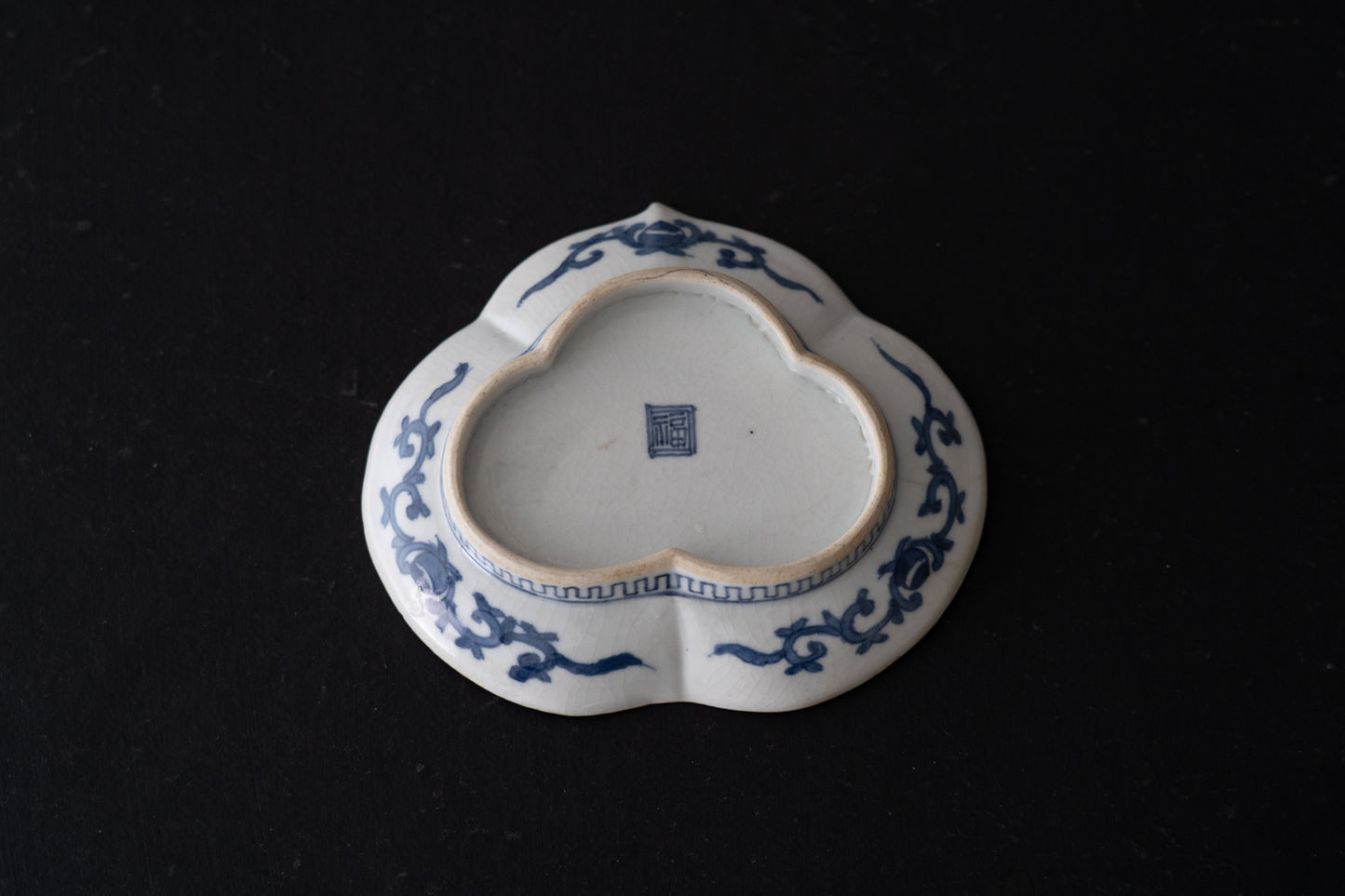 古九谷鶺鴒図蕾形皿