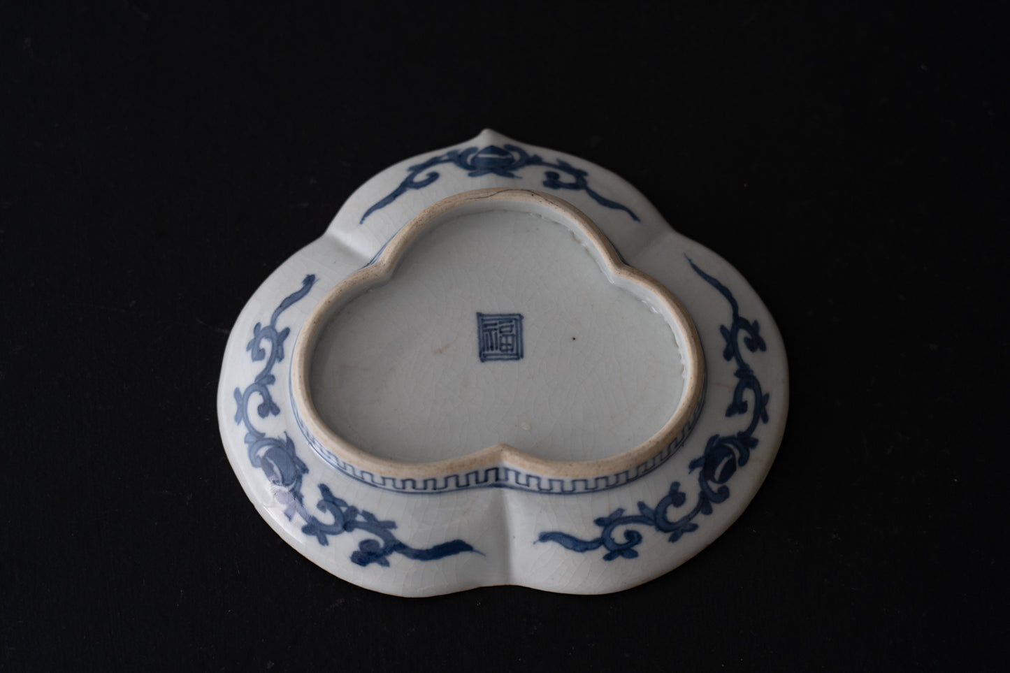 古九谷鶺鴒図蕾形皿