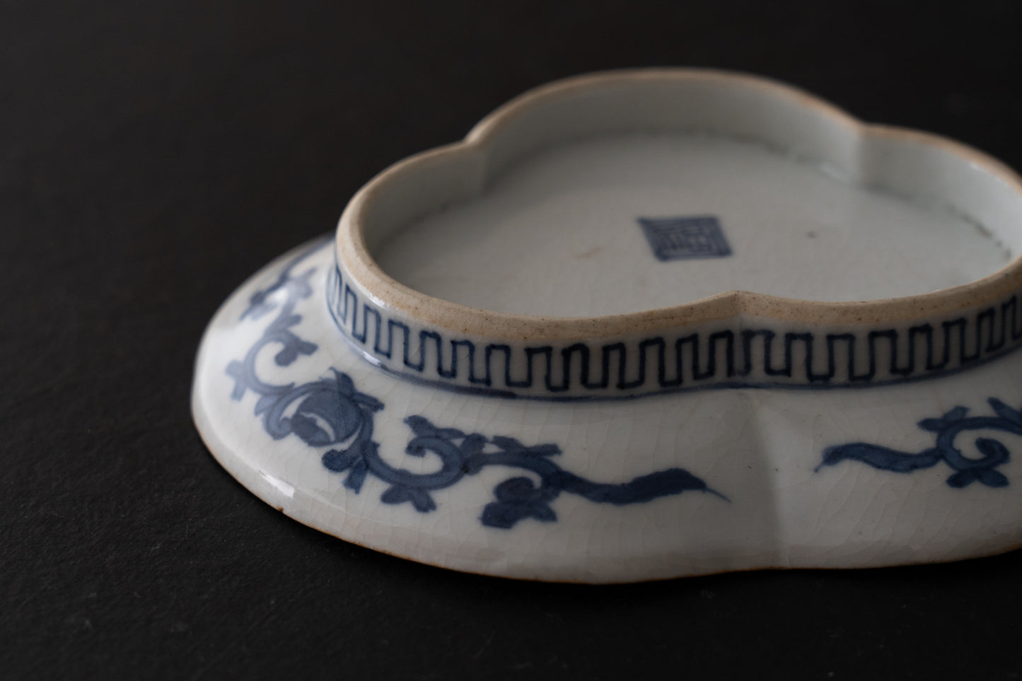 古九谷鶺鴒図蕾形皿