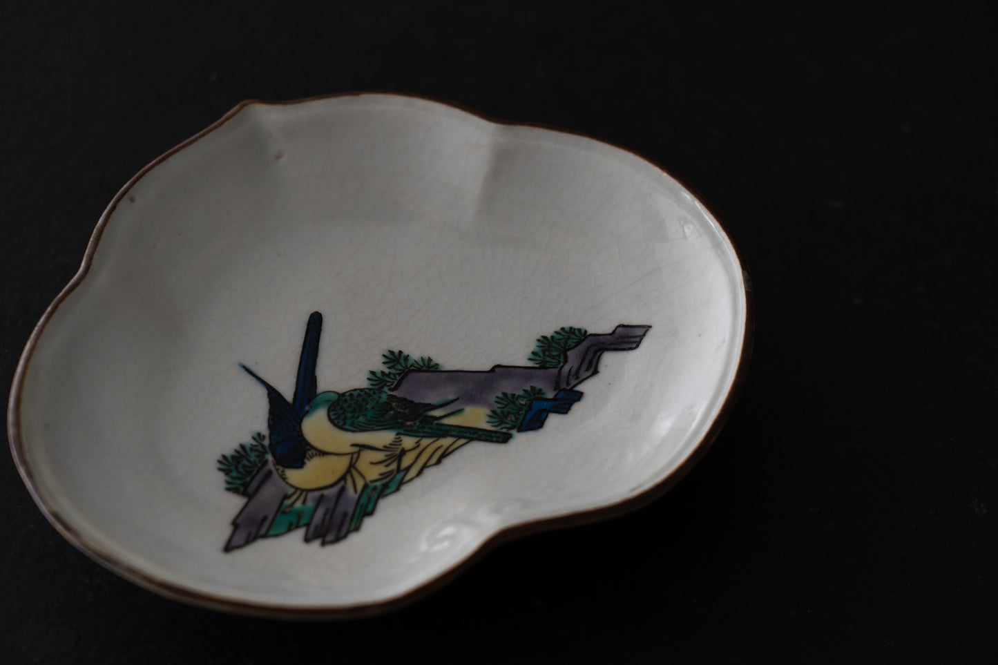 古九谷鶺鴒図蕾形皿