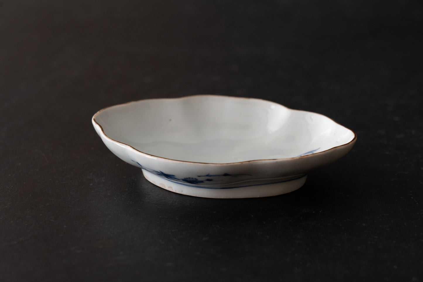 藍九谷木瓜形鷺文皿