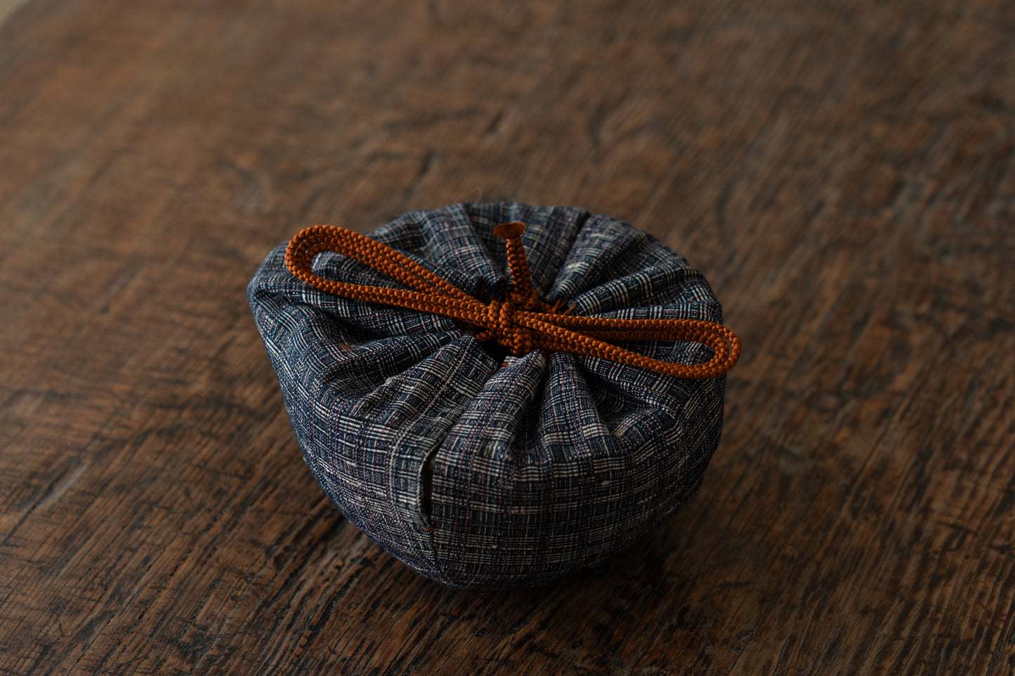 絵唐津草花文片口