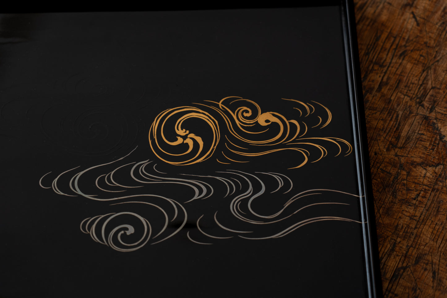 原羊遊斎 光悦写 蒔絵行雲文膳