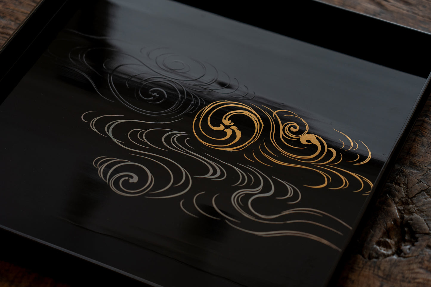 原羊遊斎 光悦写 蒔絵行雲文膳