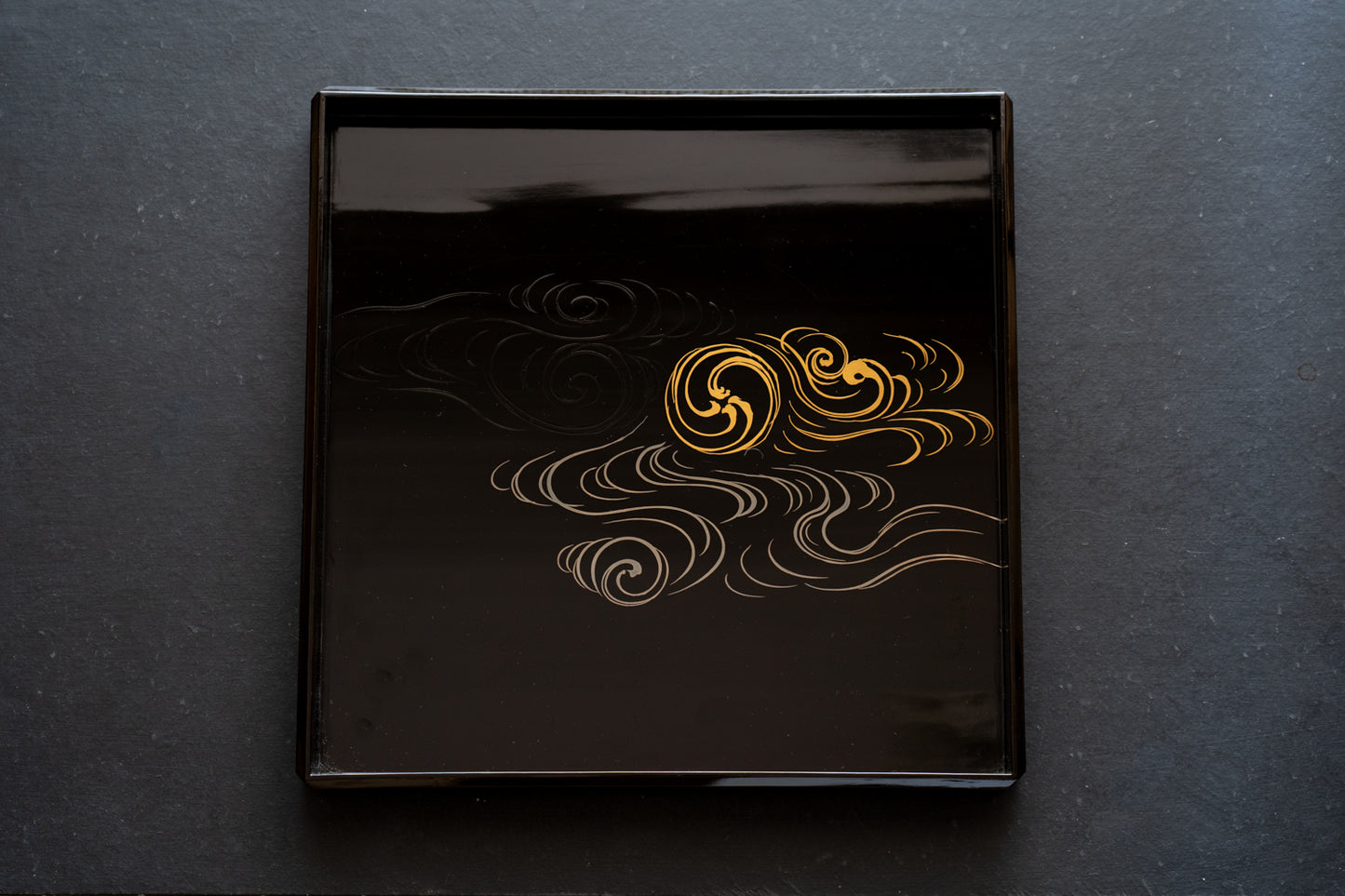 原羊遊斎 光悦写 蒔絵行雲文膳