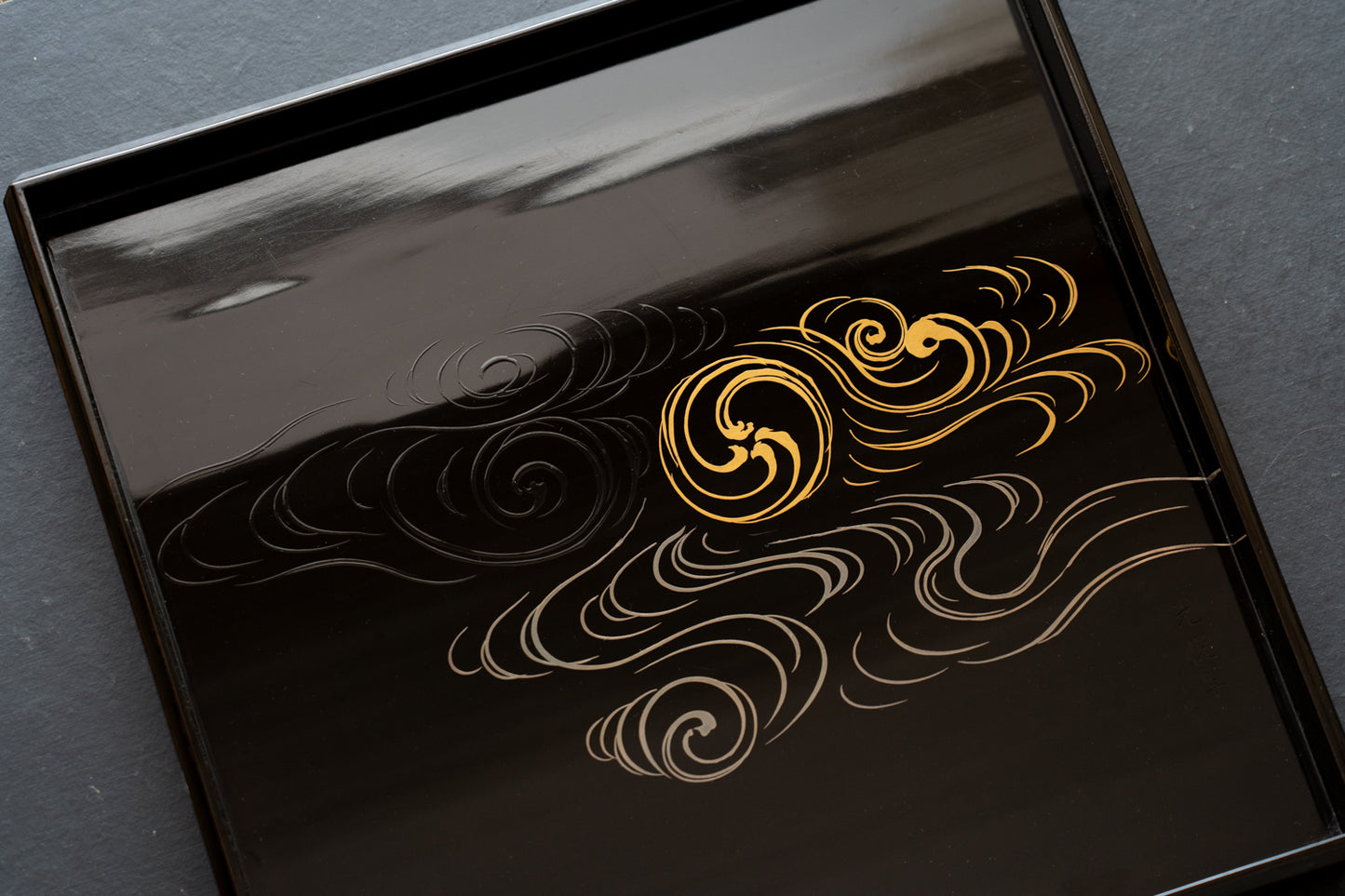 原羊遊斎 光悦写 蒔絵行雲文膳