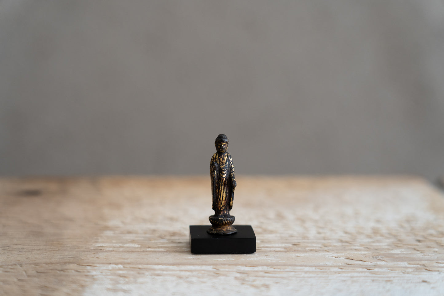 金銅阿弥陀如来立像