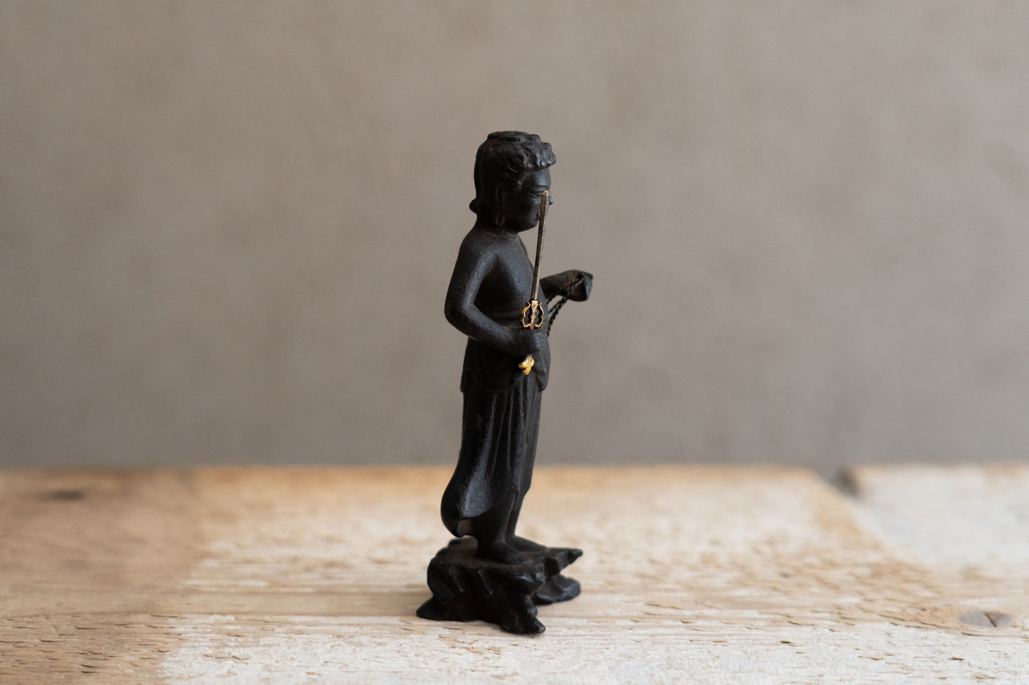 銅造不動明王立像