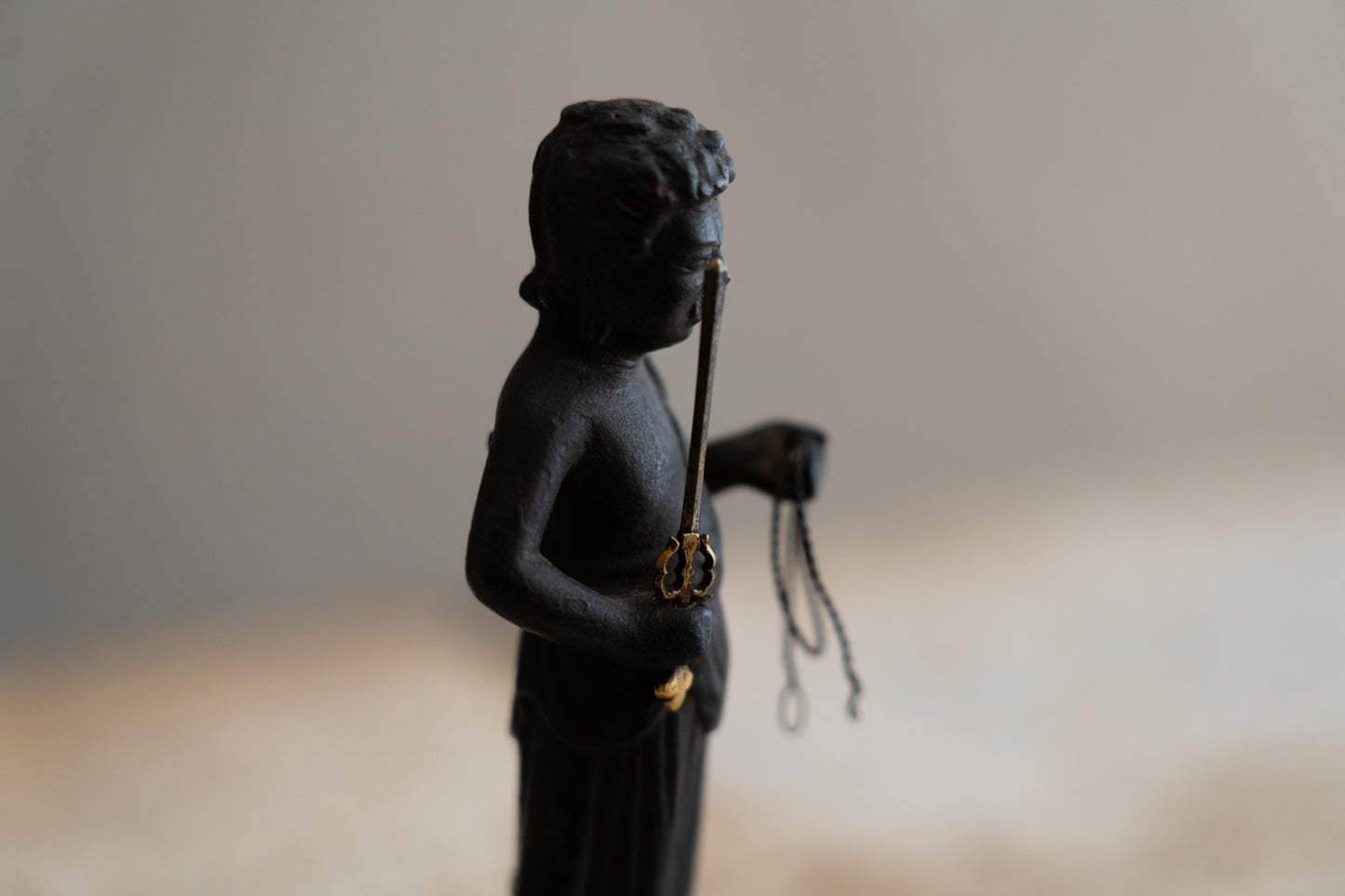 銅造不動明王立像