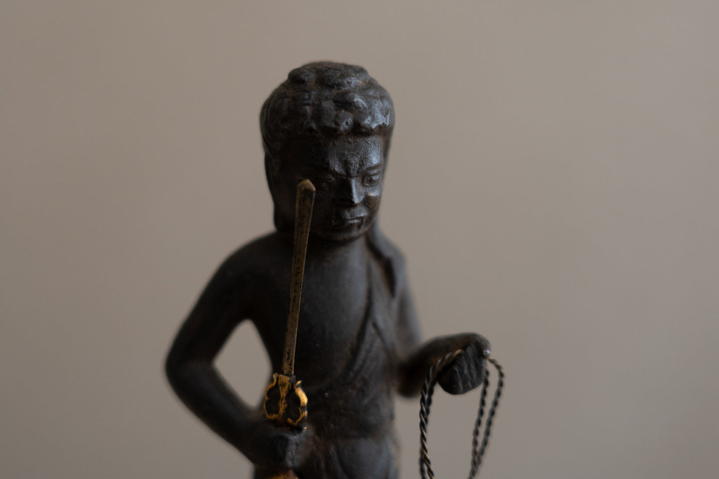 銅造不動明王立像