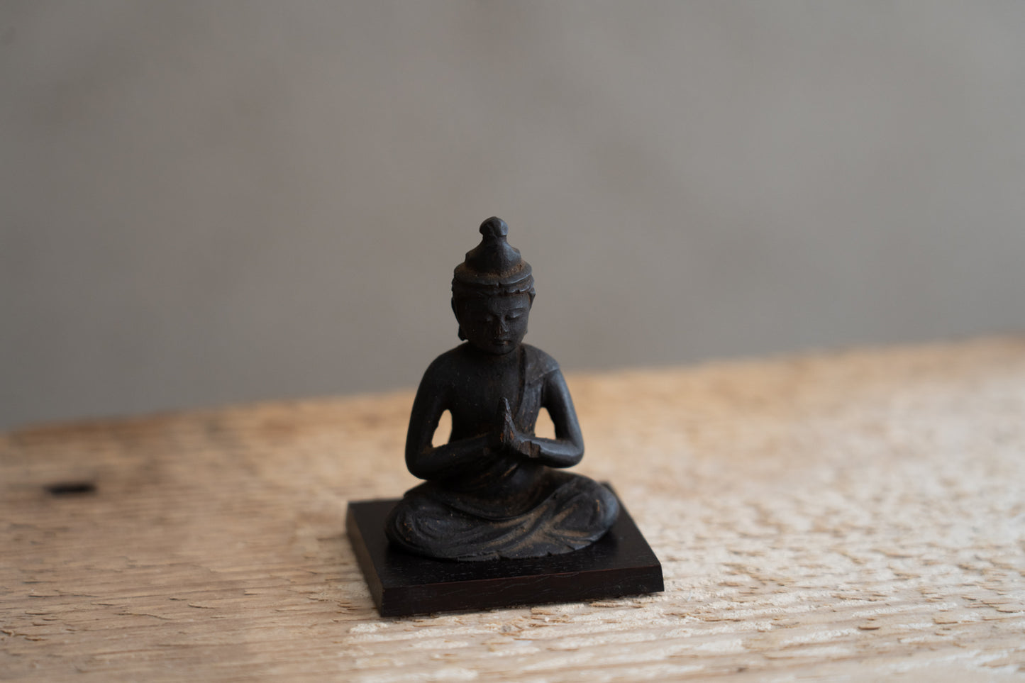 木雕势至菩萨坐像