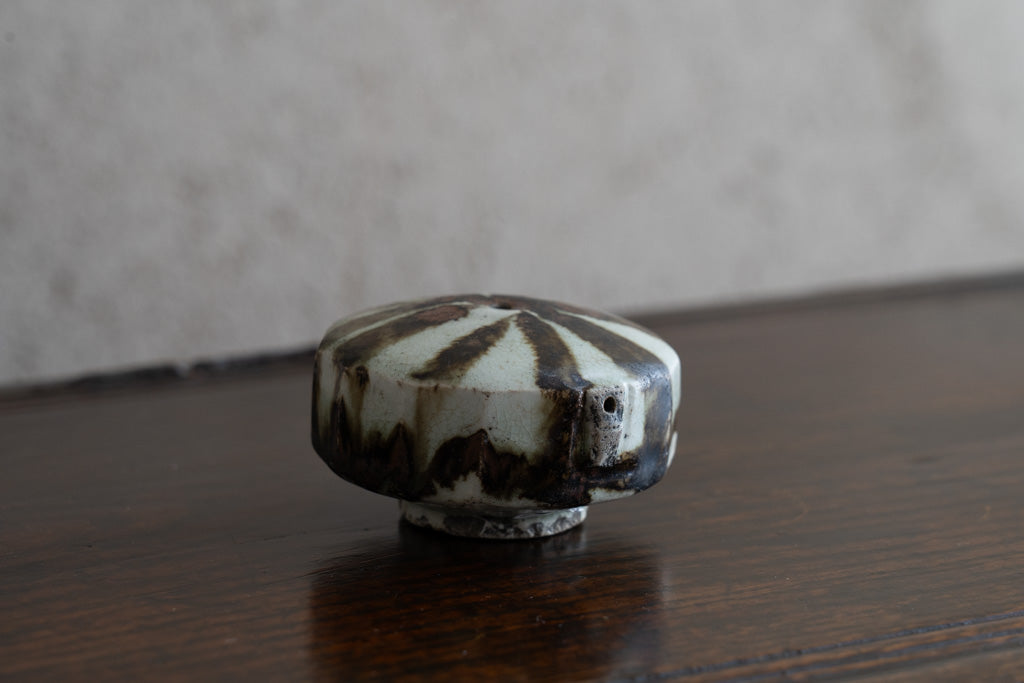 李朝铁砂条纹水滴