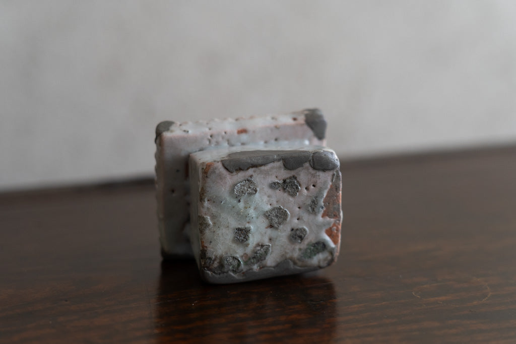 李朝白瓷房形水滴