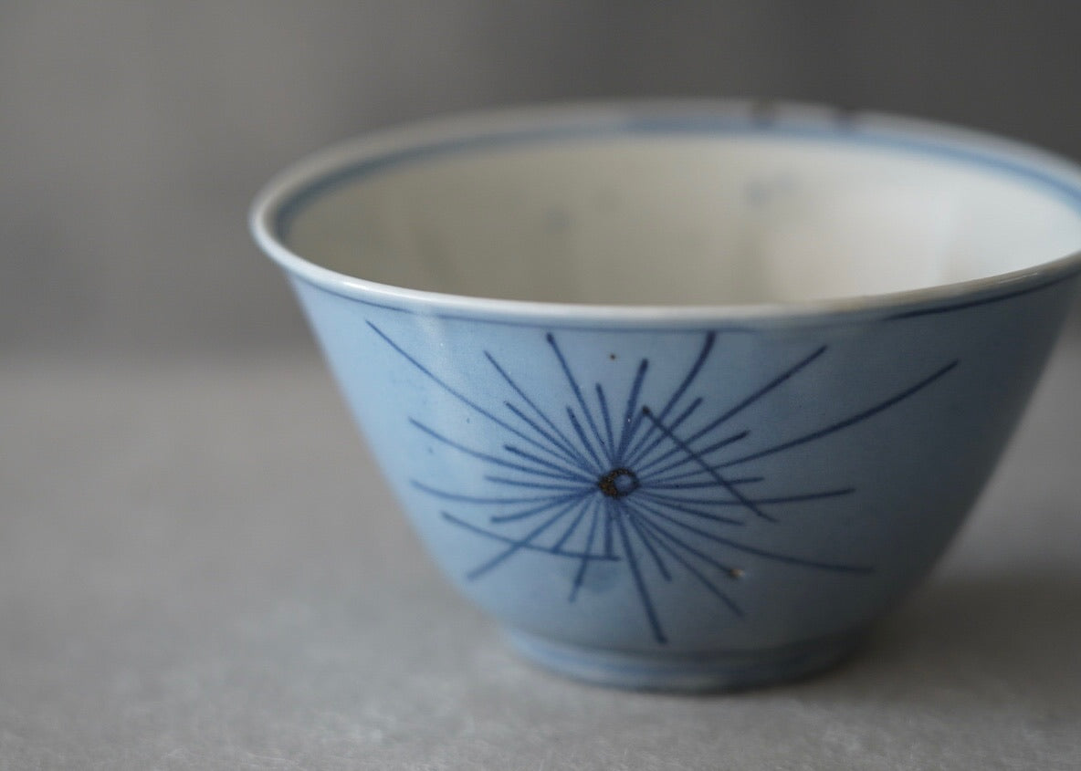 Small bowl with fireworks design